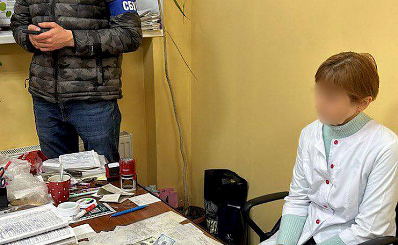 Врачи из Обуховщины разоблачены на вымогательстве денег за оформление инвалидности мужчинам