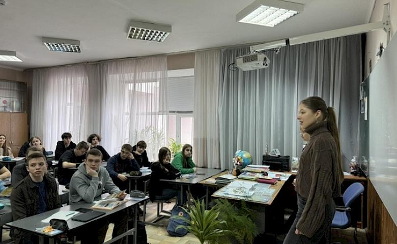 Для Обуховских старшеклассников провели профориентационные мероприятия в Национальном университете