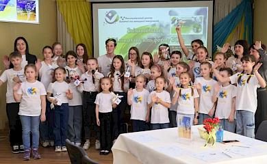 Школярі Обухівщини зібрали понад 50 тисяч гривень на дрони (фото)