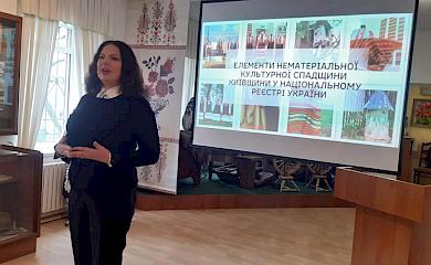 Известная деятельница культуры провела встречу с музейщиками Ржищева