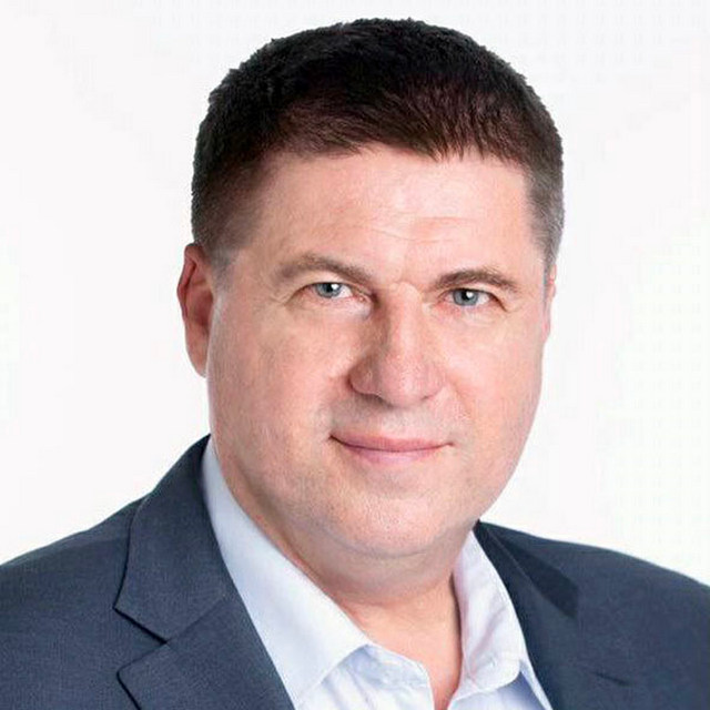 Автомобили, квартиры, земля: как живут руководители громад Обуховского района
