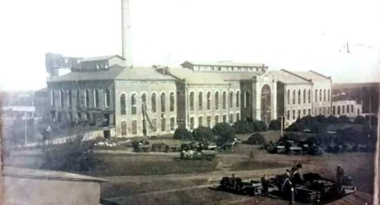 На старій фотографії помітили неіснуючий зараз об'єкт