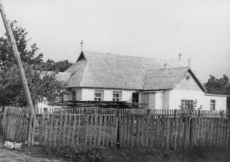 Як виглядав іконостас у легендарному храмі півстостоліття тому (фото)