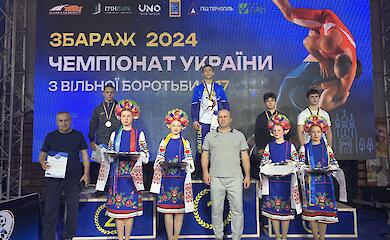Борцы Обуховщины привезли три награды из Збаража