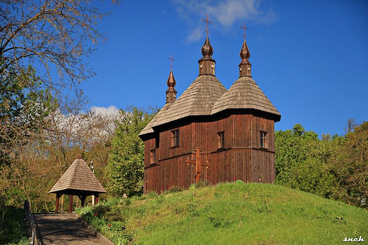 Весняний ранок на Чернечій горі - паломництво в "серце" України
