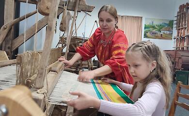 У Миронівці на реставрованому верстаті відроджували підзабуте ремесло