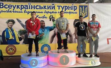 Спортсмен из Обуховщины завоевал серебро на турнире по борьбе в Киеве