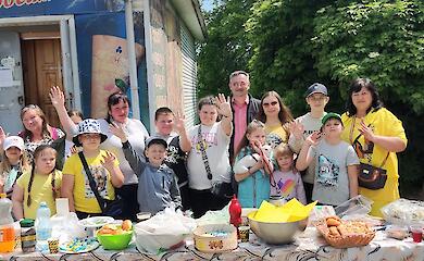 Школьники Обуховской громады организовали ярмарку в поддержку ВСУ