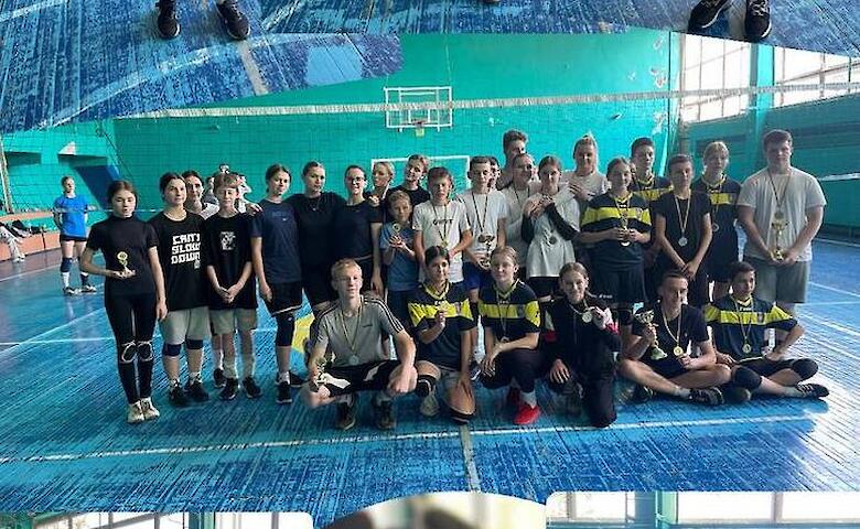 В Обухове состоялся волейбольный турнир посвященный Дню матери