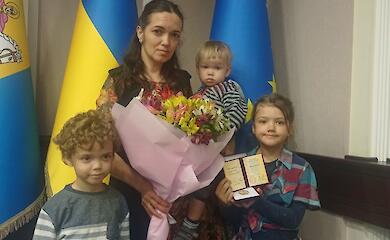 Матери семерых детей из Обуховщины присвоено звание "Мать героиня"