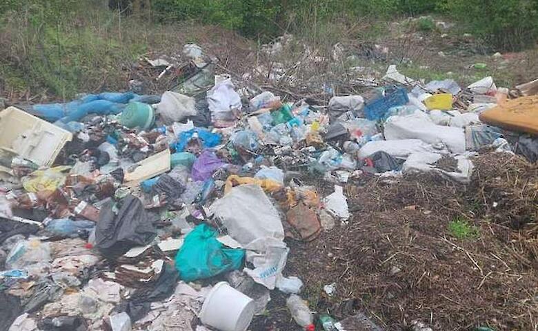 15 стихийных свалок обнаружили в Ржищевской общине