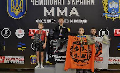 Обуховские спортсмены удачно выступили на Чемпионате по смешанным единоборствам (фото, видео)