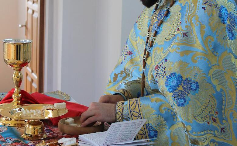 Трипілля: з поля до саду святої родини - історія храму та його настоятеля