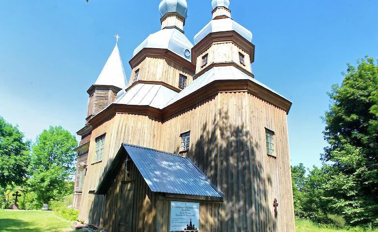 Двухсотлетняя церковь в Тулинцах - эталон казацкого барокко (ФОТО)