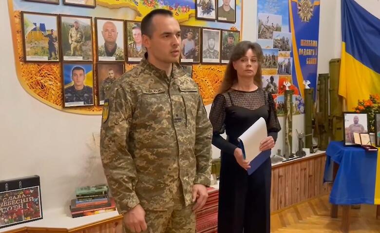 Родным Героев Обухова вручили их посмертные награды