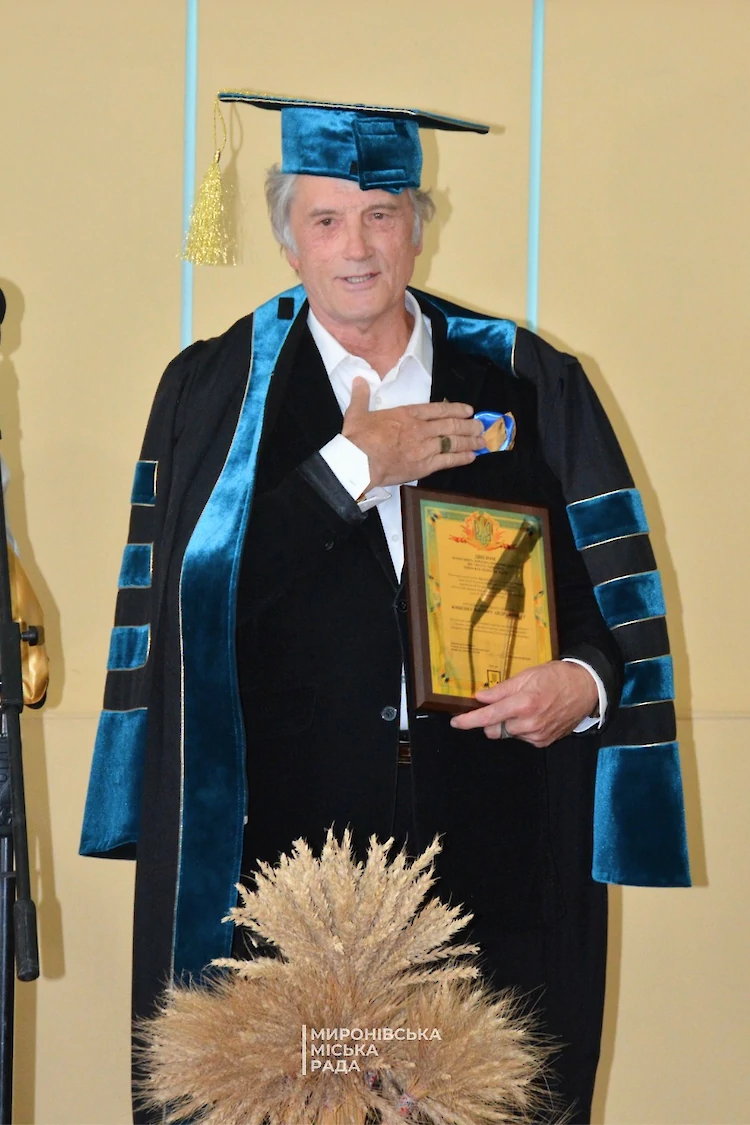 Виктор Ющенко открыл в Мироновке музей хлеба (фото)