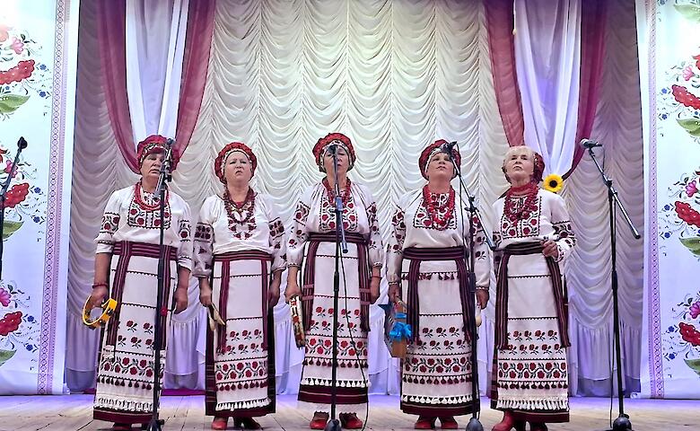 Творческие коллективы Обуховщины подтвердили почетные звания