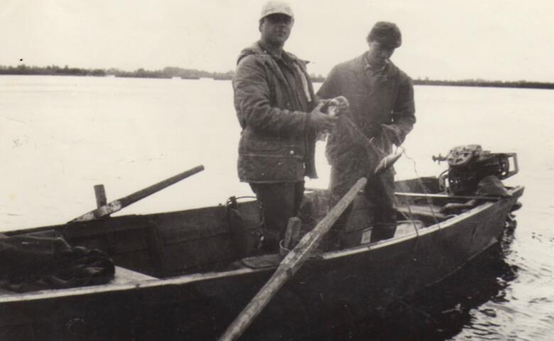 В сети появились впечатляющие исторические фотографии рыбаков в Триполье