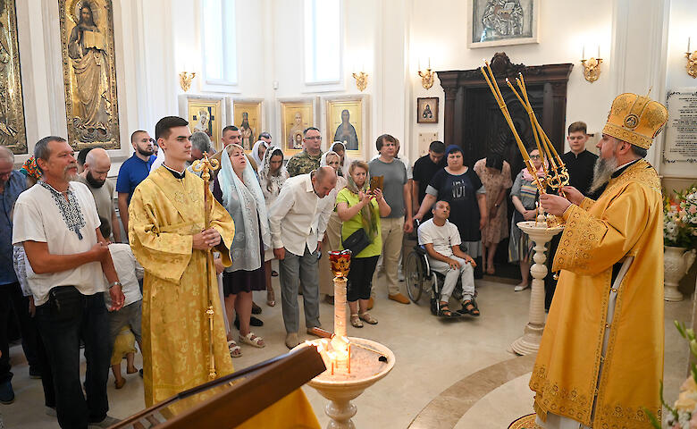 Митрополит Епифаний возглавил празднование Собора Киевских святых на Обуховщине