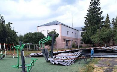 Ураган повредил кровлю в одном из лицеев Обуховской громады