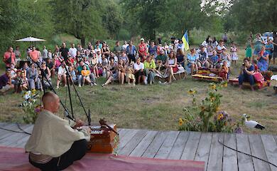 Kozak Siromaha поразил Великую Бугаевку бесплатным концертом