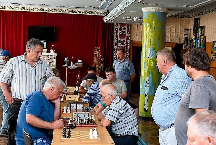 Многолюдным турниром отметили в Кагарлыке День шахмат