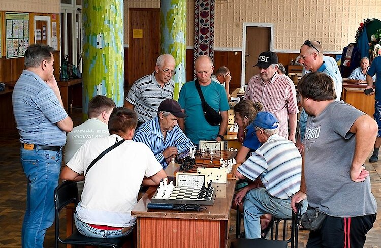 Многолюдным турниром отметили в Кагарлыке День шахмат