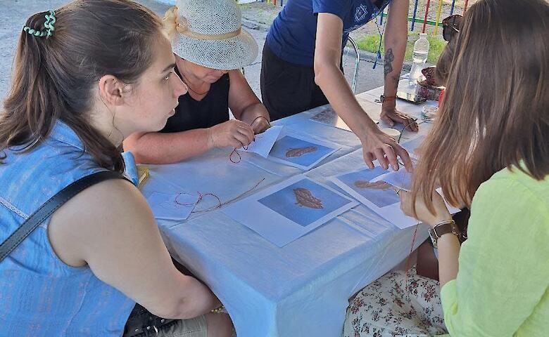 В Трипольском музее провели последний в этом году мастер-класс по обуховской вышивке