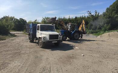 Попри війну у Кагарлику продовжуть ремонтувати дороги