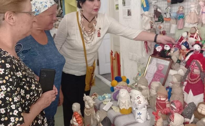 Обуховская мастерица-кукольница экспонируется в Трипольском музее