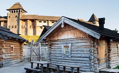 &laquo;Парк Киевская Русь&raquo; вблизи Обухова - место, где можно почувствовать дух старины