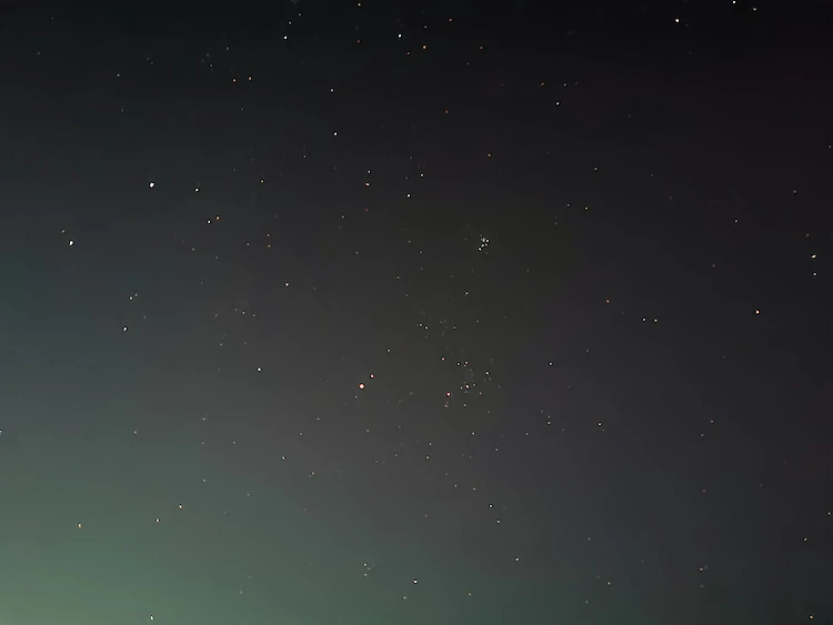 Самый зрелищный звездопад года можно наблюдать в Обухове