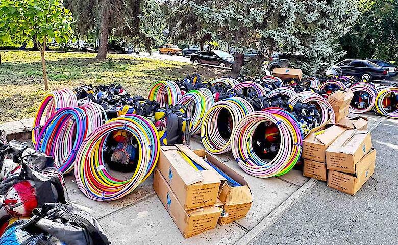 Педагоги Обуховщины получили 82 набора спортивного инвентаря