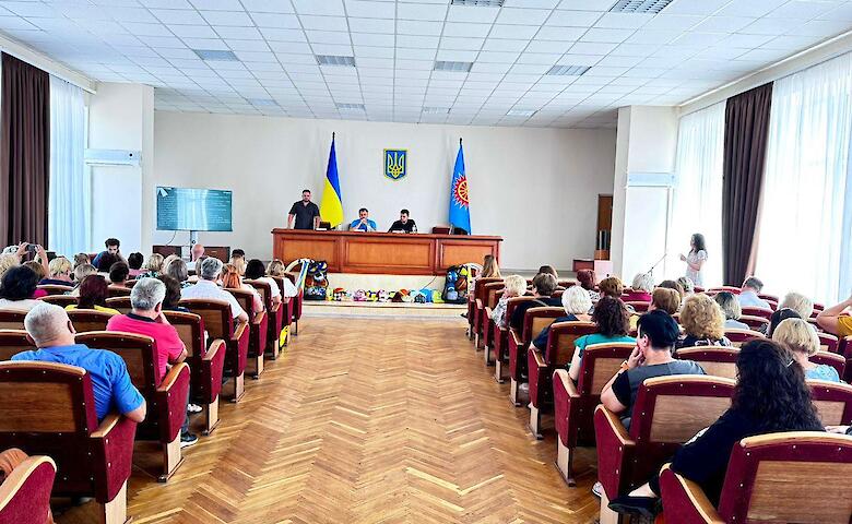 Педагоги Обуховщины получили 82 набора спортивного инвентаря