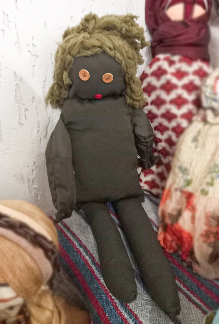 В музее на Обуховщине экспонируется необычная кукла с печальной историей